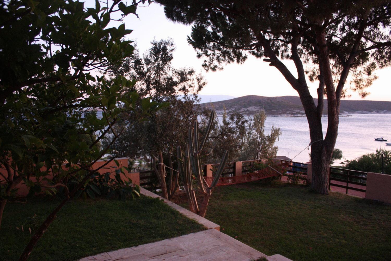 Teras Motel Foça Exterior foto